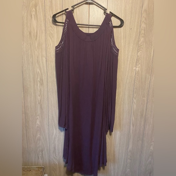 Knox Rose off the shoulder Dress Medium - Picture 5 of 5